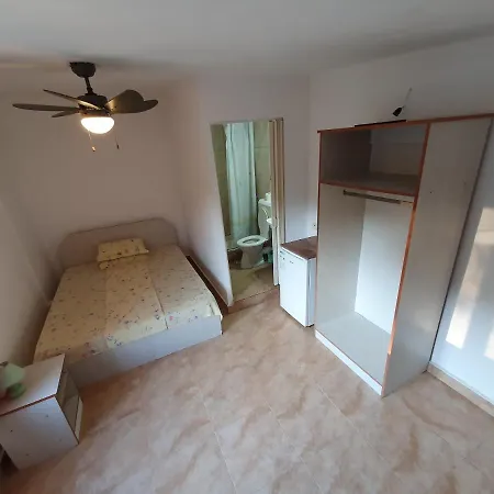 Mona Guest house